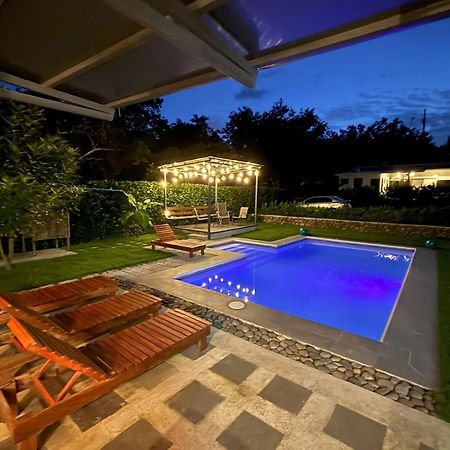 Amazilia Guesthouse Liberia Ngoại thất bức ảnh